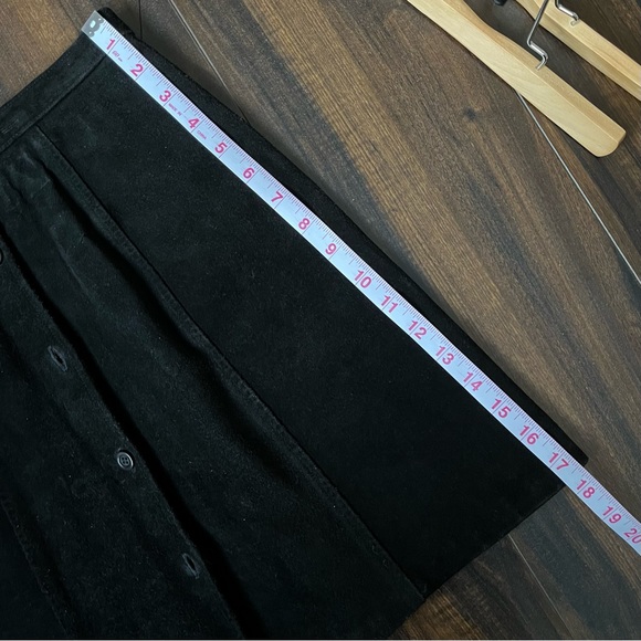 J.Crew Black Suede Mini Skirt - Size 8 - Picture 11 of 11
